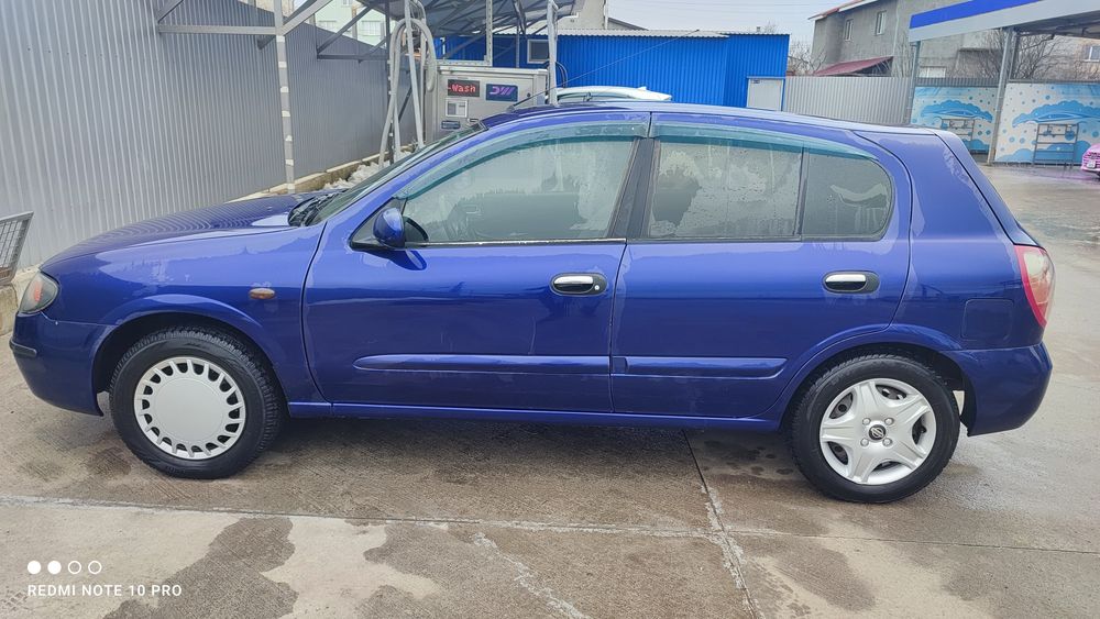 Nissan Almera хетчбек