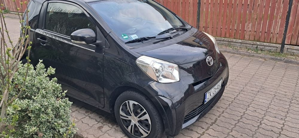 Toyota IQ 1.4 diesel D4D 2011 Rok zamiana