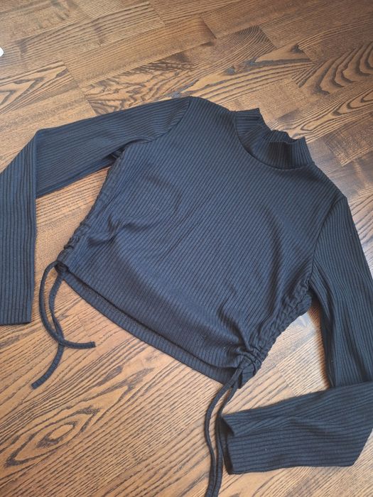 Czarny półgolf crop top xs