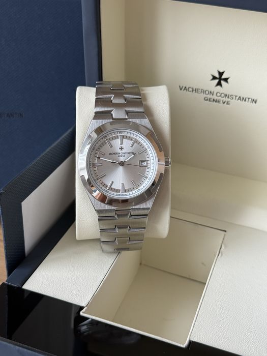 Годнник Vacheron Constantin Overseas White