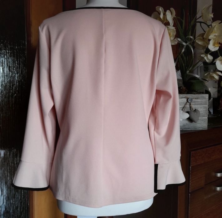 WYPRZEDAŻ!!! Piekna elegancka bluzeczka L