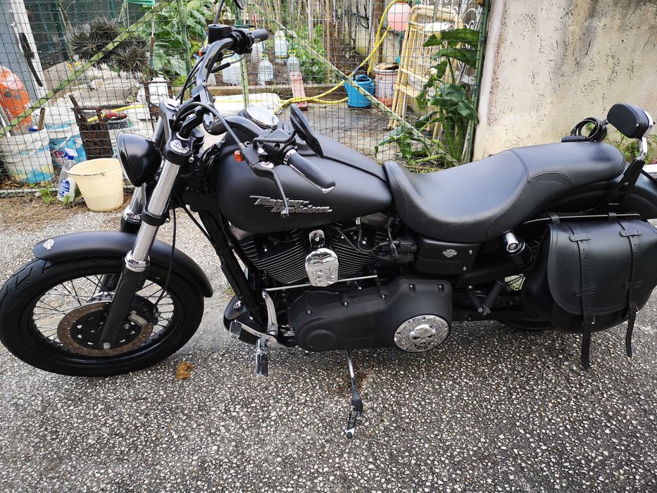 Vendo ou Troco por Auto.                       - Harley Davidson Dyna FXDB Street Bob 1584 cc