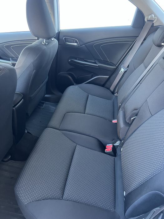 Honda civic I-DTEC de garagem