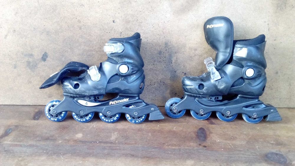 Raquete ténis e patins em linha (tudo)