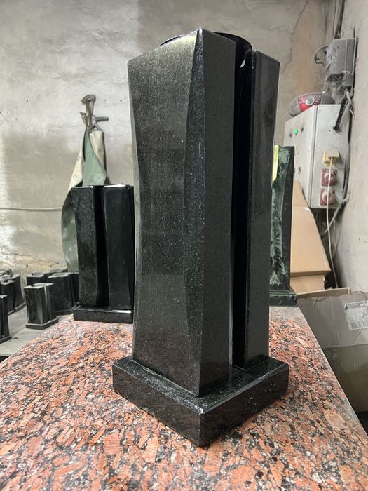 Ваза 50 см гранітна клеяна 35 см стаканчик