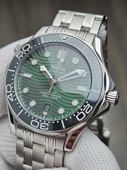 Швейцарские часы Omega Seamaster Green 300m. Топ качество