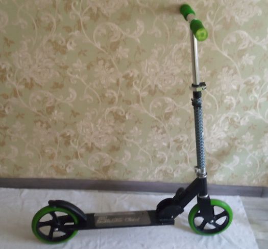Продам дитячий самокат