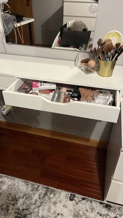 Toucador + espelho + lampadas