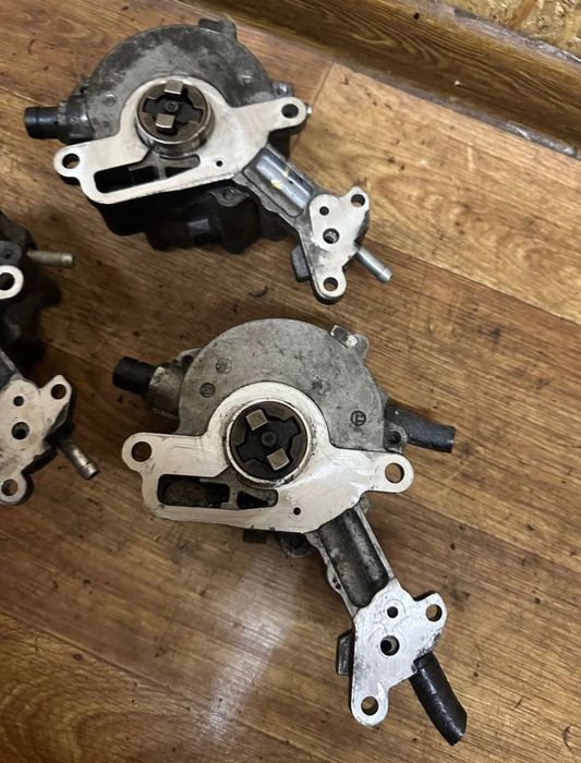Vacum Oryginalna Pompa VW Skoda Audi 1.9TDI  bosh