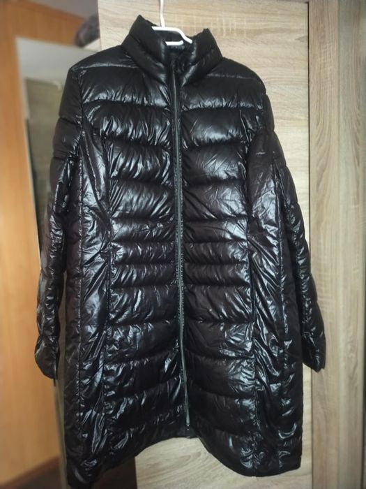 Lekka, połyskująca kurtka damska rozm.38/40
