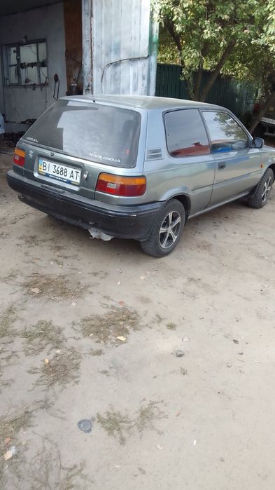 Продам автомобіль TOYOTA Corrola