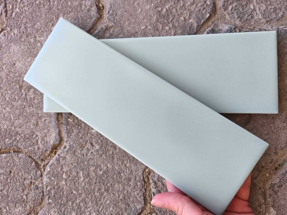 Revestimento "Aleluia" Chroma Lichen Green 8,6x26,2 – Novo - 4m² Disponíveis
