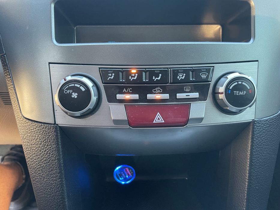 Subaru Outback 2.5 газ/бензин 2012