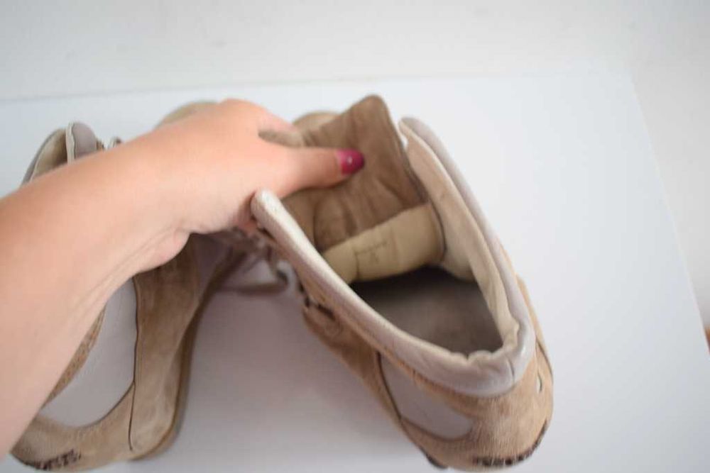 Guess  sneakersy beżowe na koturnie 39