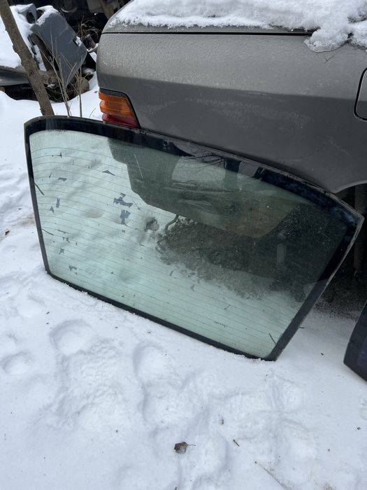 Заднє скло Бмв е39 , бмв е34