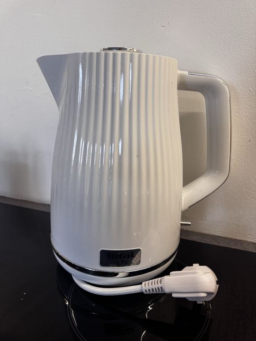 Czajnik elektryczny TEFAL loft biały