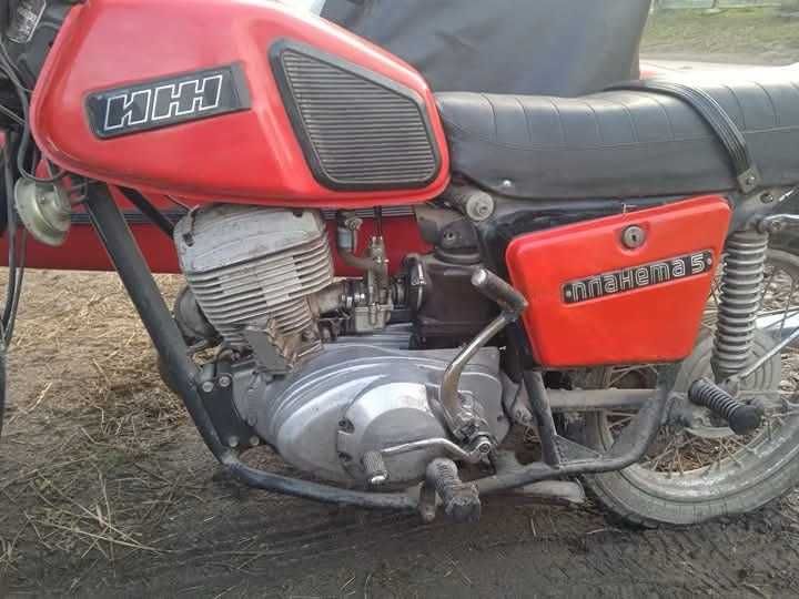 Мотоцикл ІЖ Планета 5