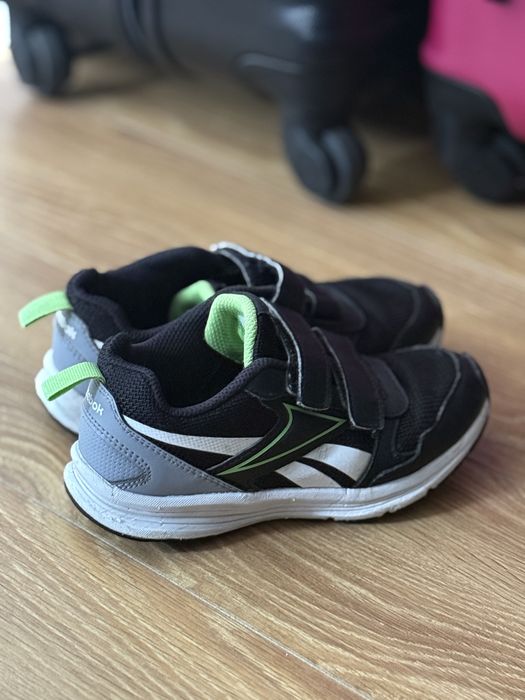 Кросівки для хлопчика Nike, Reebok, босоніжки