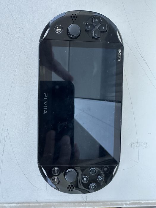 Sony PS Vita PCH-2004 + sd 4gb