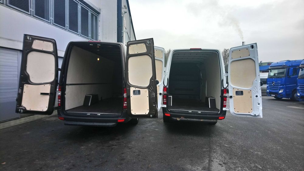 Zabudowa boków i drzwi MB Sprinter L4H2