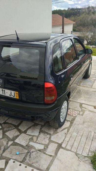 Vendo um Opel corsa b