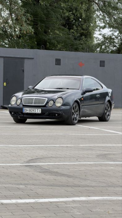 Mercedes-Benz CLK 320 Автомат 3.2 газ бенз