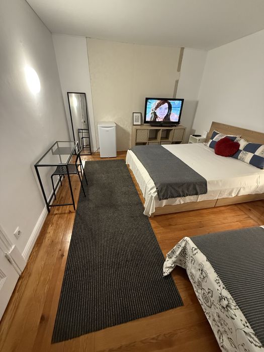 Quarto 02 camas p arrendar em Frente El Corte inglés c despesas incluídas