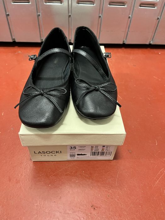 Balerinki skórzane czarne Lasocki rozm. 35