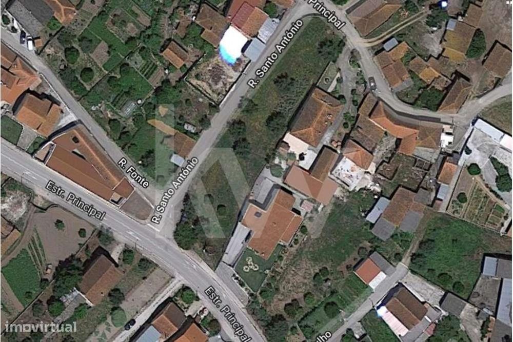Terreno urbano para construção | 252m2 | entre Soure e Vila Nova de An