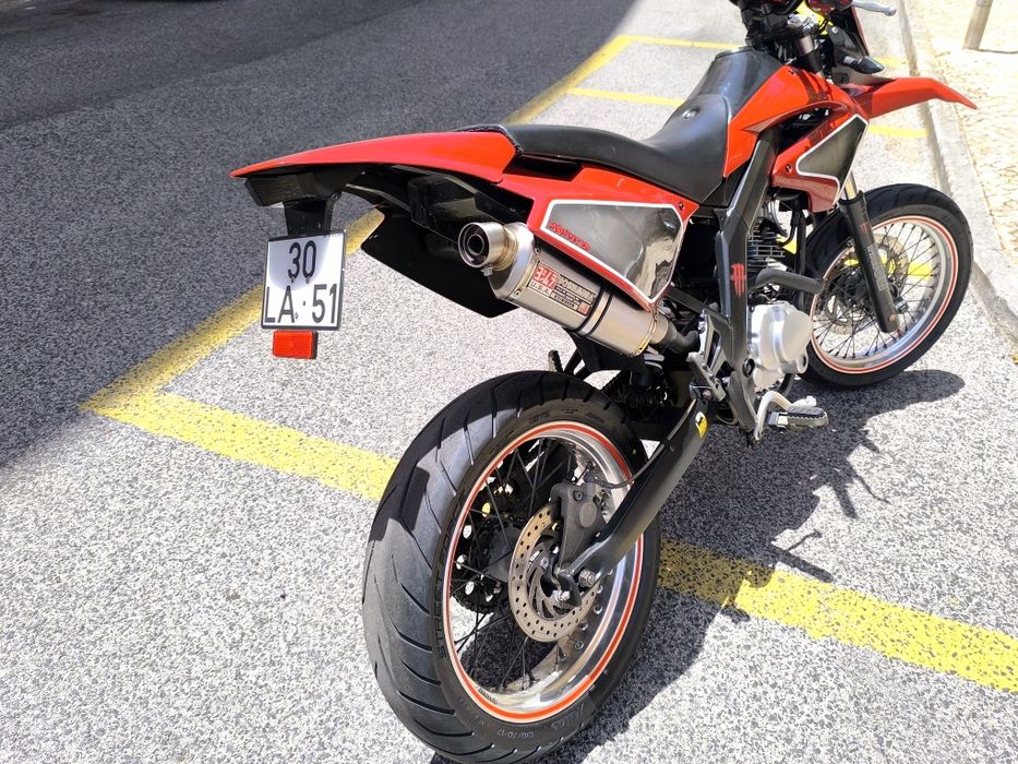 Derbi Senda 125 SM – Muito material novo | Carta B | Pronta a andar