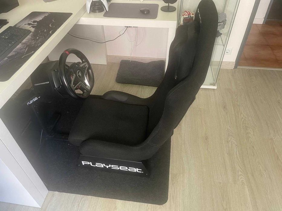 Volante Thrustmaster T248 (Playstation / PC) com Baquet Playseat