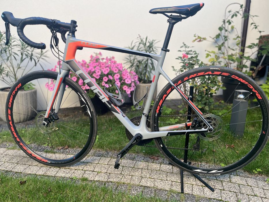 Rower szosowy karbon Cube Attain GTC PRO Disc