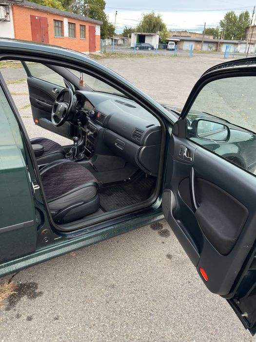 Продам  Шкода октавія 1.8 т