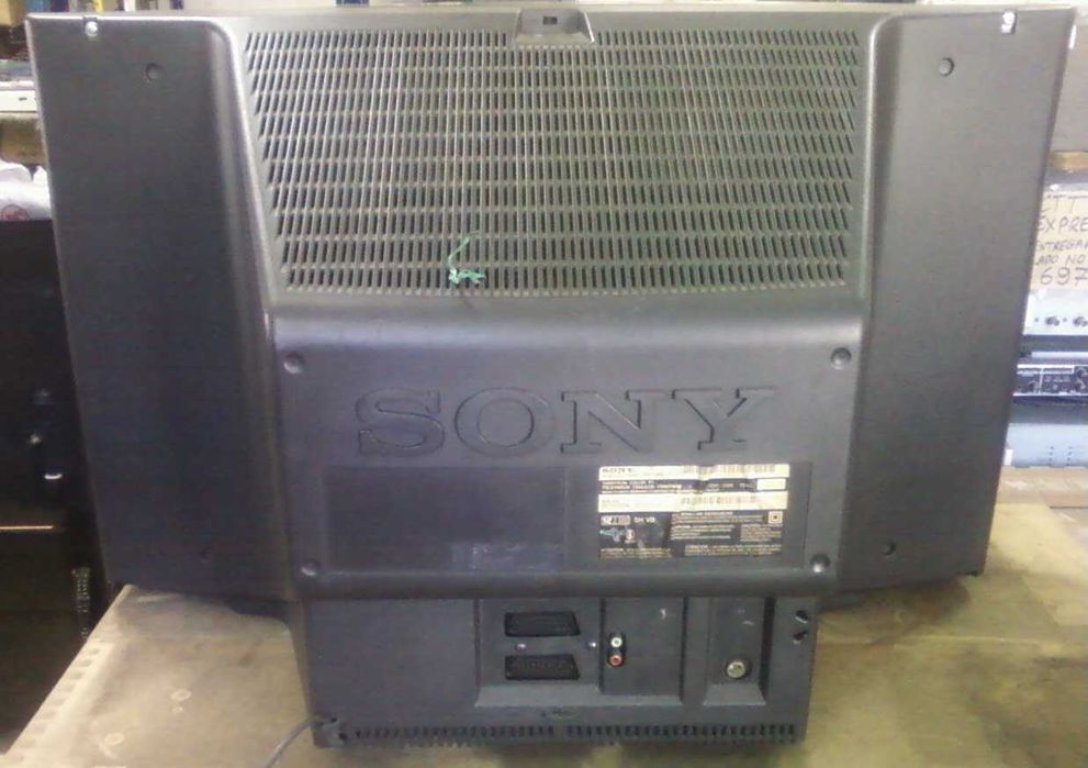 Sony TV 70cm Stereo
