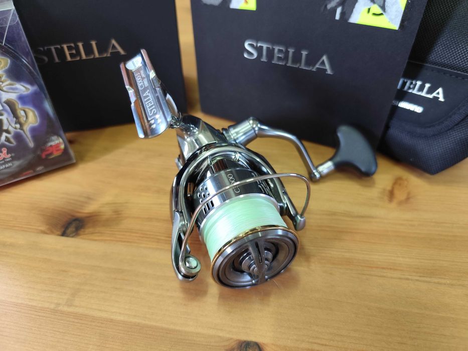 Kołowrotek wędkarski SHIMANO Stella 3000-J