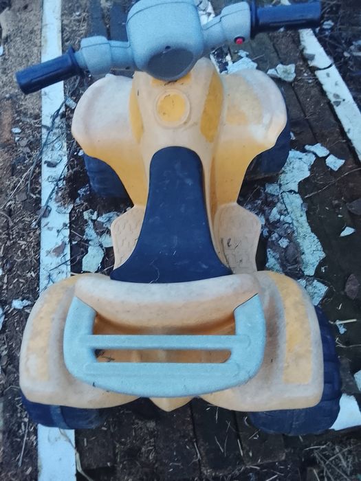 Moto de criança a  bateria