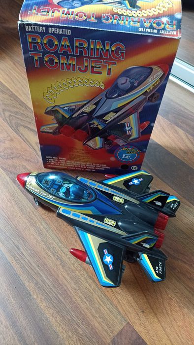 Samolot Roaring Tomjet unikat