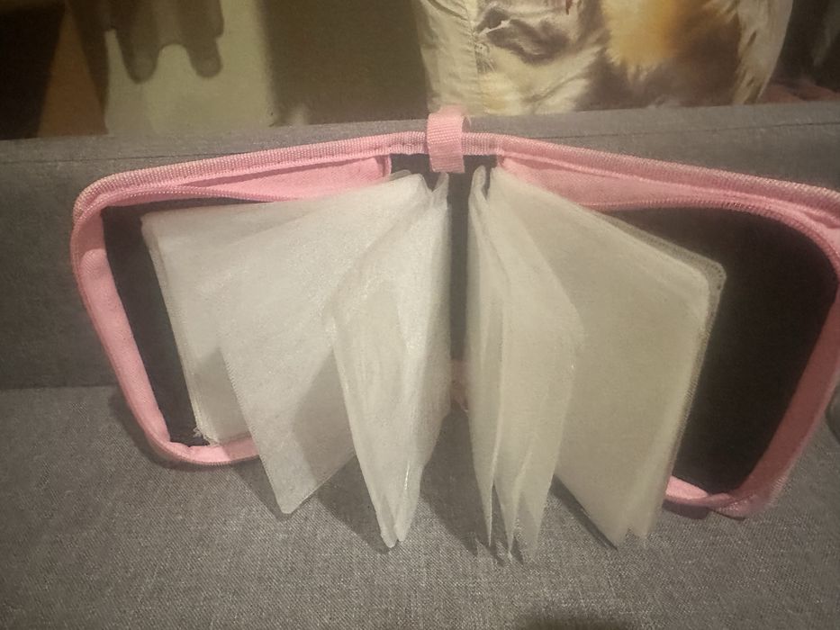 Etui na plyty cd/dvd(Hannah Montana)