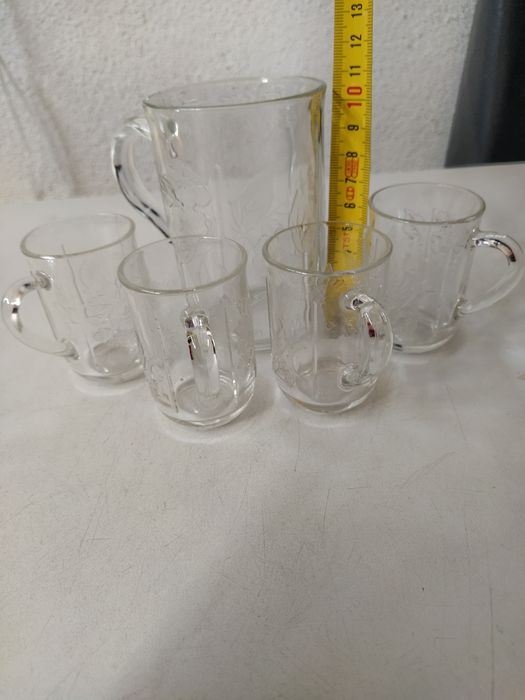Canecas Antigas em Vidro Lapidado