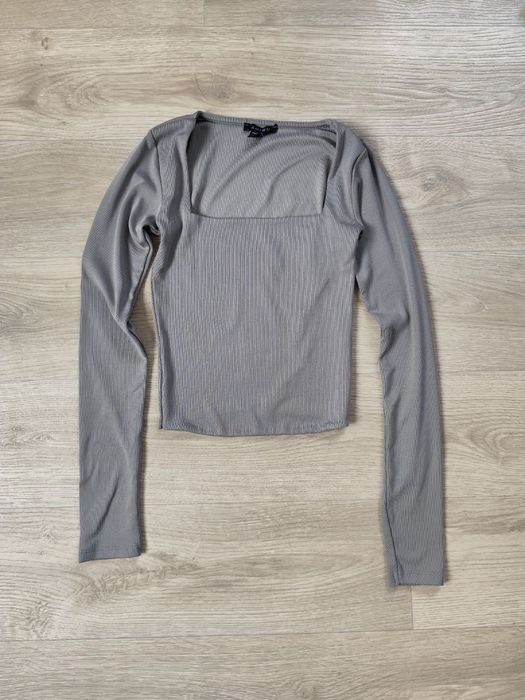 лонгслив серый короткий