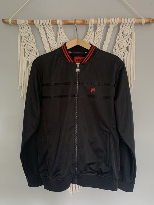 Fila S czarna bomberka logo