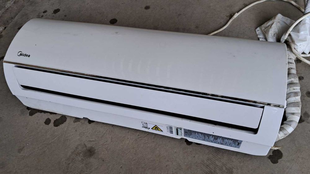 Продам кондиционер midea AG-24N8D0