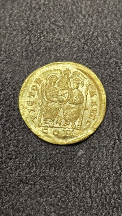 Złota moneta unikat . Solidus of Valentinian II rok 388-392.
