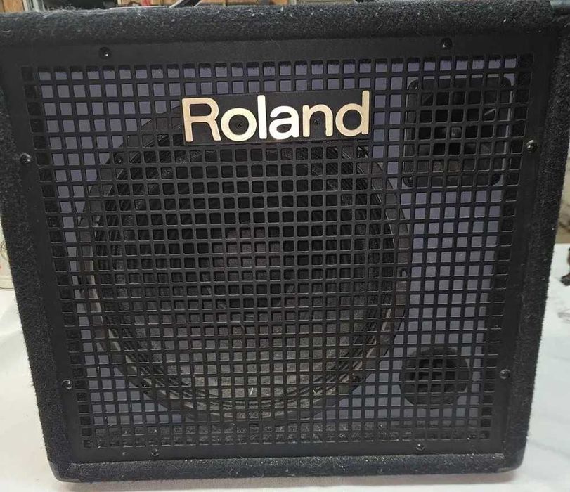 Vendo teclado Roland GW8 + Amplificador Roland KC 100