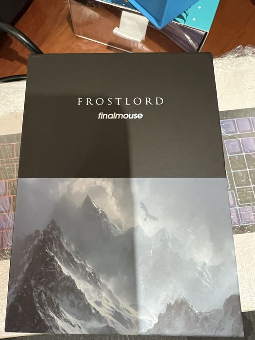 Finalmouse ULX frostlord medium