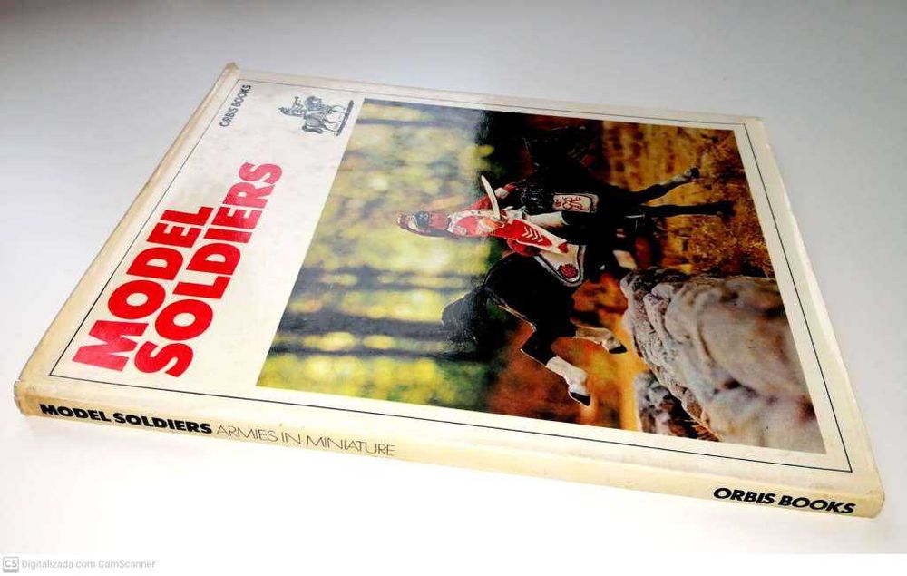 BRINQUEDOS. Casas de Bonecas e Soldadinhos de Chumbo