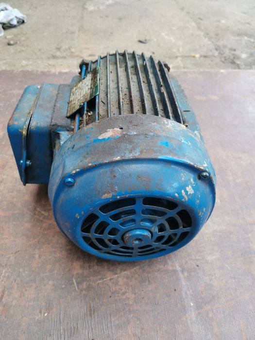 Silnik elektryczny trójfazowy 2,2 kW