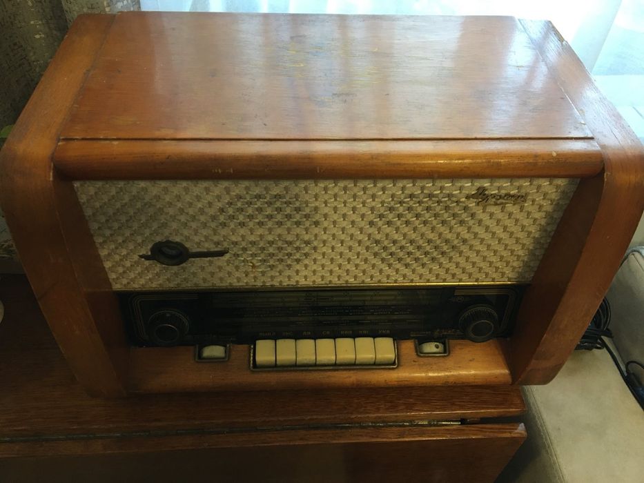 Продам радіоприймач "Муромец".