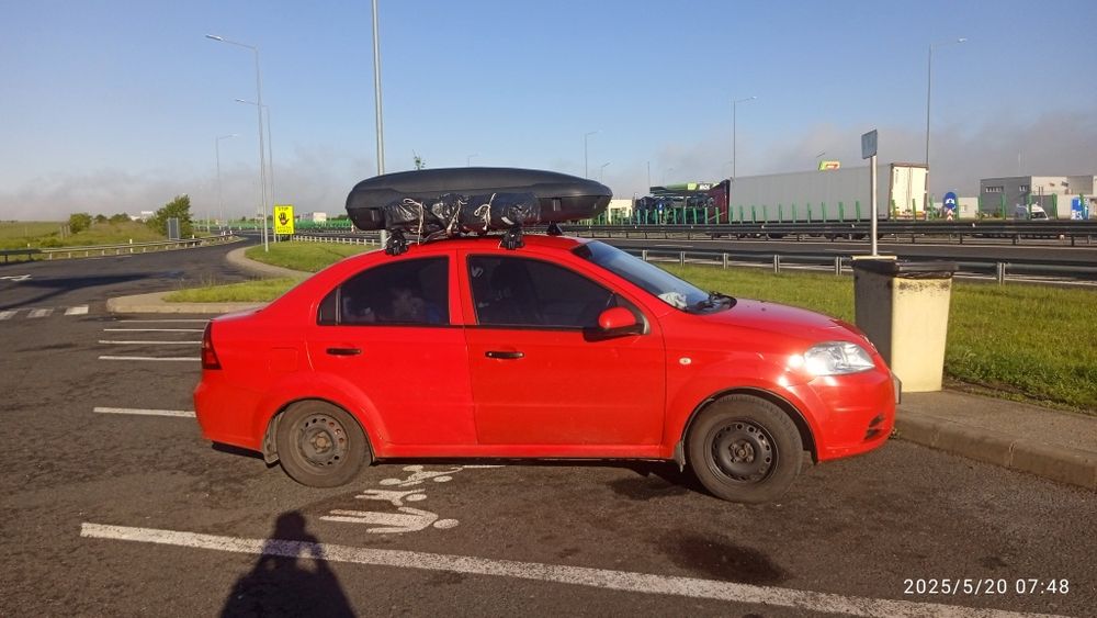 Автобокс, багажник Kenguru Discovery 400 L