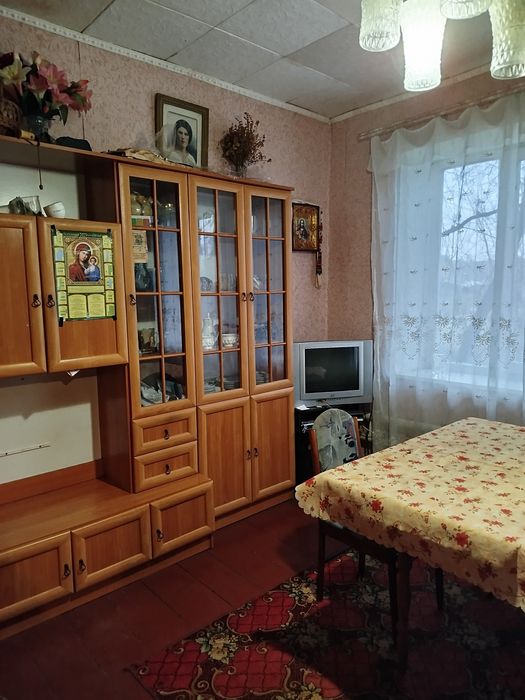 Продам частину будинку в селі Березівка